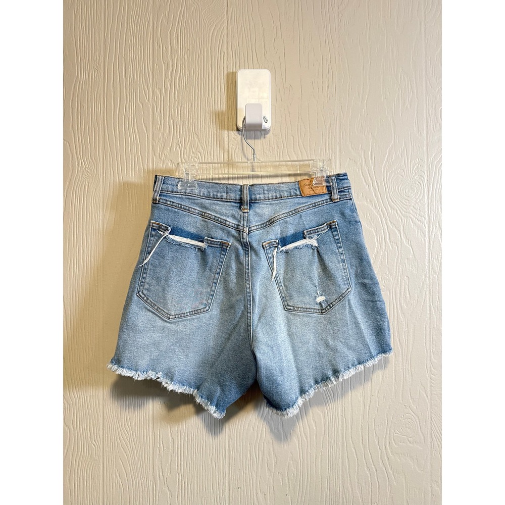 Abercrombie & Fitch • Dad Short Hi Rise Light Wash Distressed Denim Short Sz 29 - Picture 5 of 5